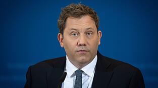 Klingbeil: &laquo;Der Iran-Krieg kostet Detschland Geld.&raquo; .