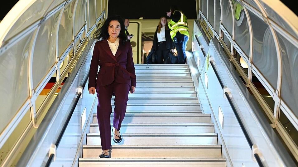 Wirtschaftsministerin Reiche kommt in Tel Aviv an