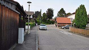 Drei Siedlungsstraßen in Geisenhausen werden im Frühjahr 2026 saniert: Sebastianstraße (im Bild), Korbinianstraße und Kastulusweg.