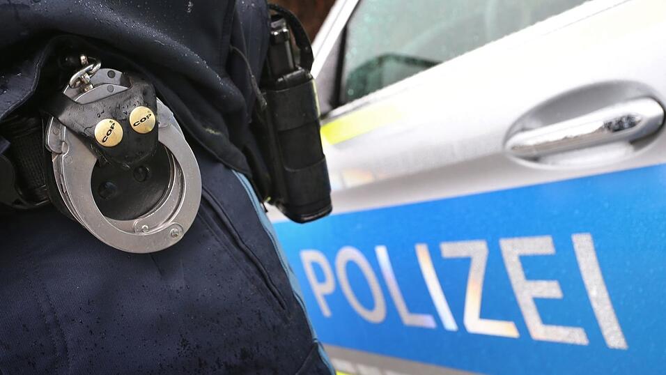 Die Polizei hat den Tatverdächtigen festgenommen. (Symbolbild) Die Polizei hat den Tatverdächtigen festgenommen. (Symbolbild)