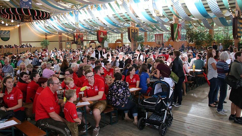 Augenblicke vom Festwirteinzug 2018. Augenblicke vom Festwirteinzug 2018.