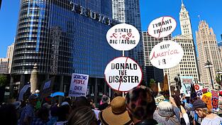 Trump demonstriert seine Macht - und in Chicago kocht die Stimmung hoch. (Archivbild)