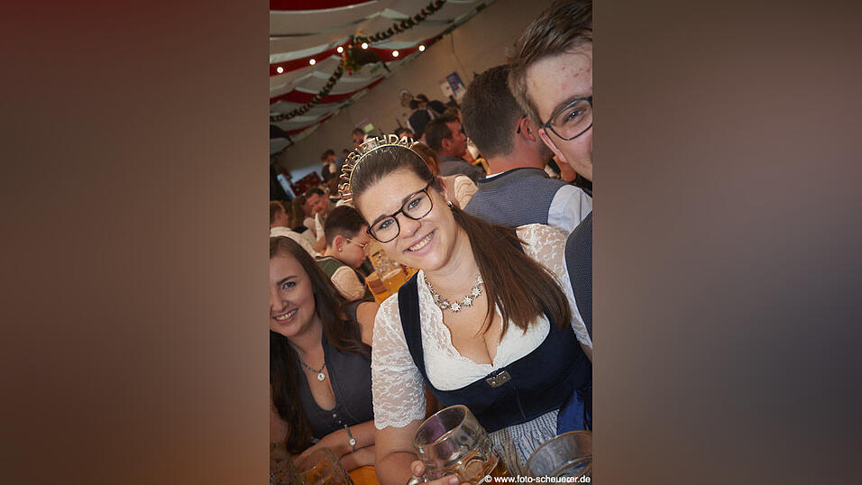 Die Partybilder vom Samstag, 17. August, aus dem Festzelt Lechner. Die Partybilder vom Samstag, 17. August, aus dem Festzelt Lechner.