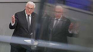 Der Bundespräsident spricht im Bundestag eine eindringliche Warnung aus.