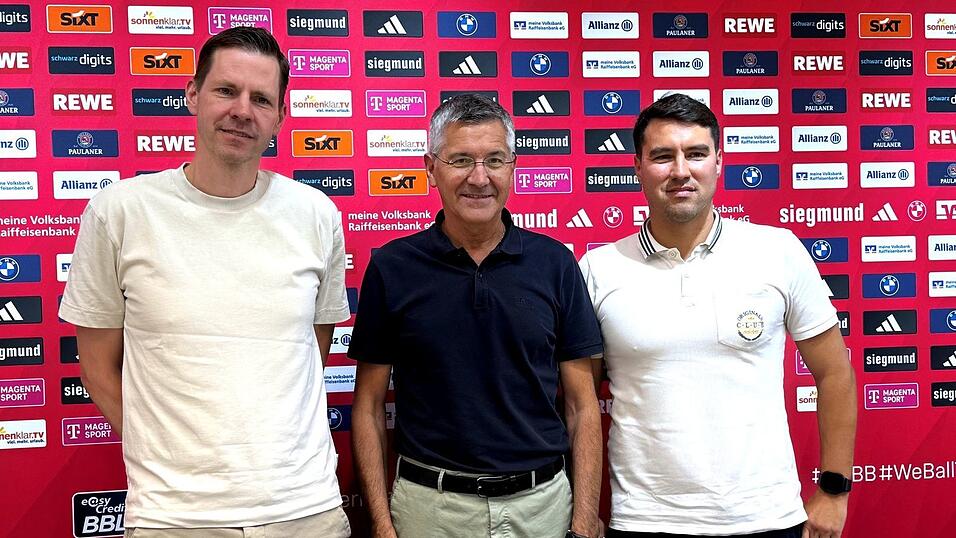 Die Macher der Bayern-Basketballer hoffen auf eine erfolgreiche Saison - ein wichtiger Bauantrag ist gestellt. (Archivbild) Die Macher der Bayern-Basketballer hoffen auf eine erfolgreiche Saison - ein wichtiger Bauantrag ist gestellt. (Archivbild)