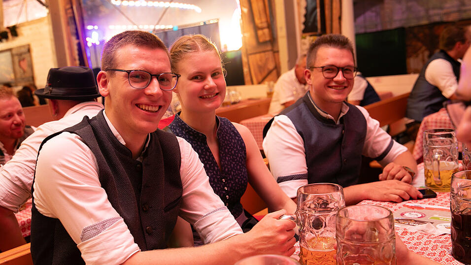 Die Partybilder vom Samstag, 9. August, aus dem Festzelt Greindl. Die Partybilder vom Samstag, 9. August, aus dem Festzelt Greindl.