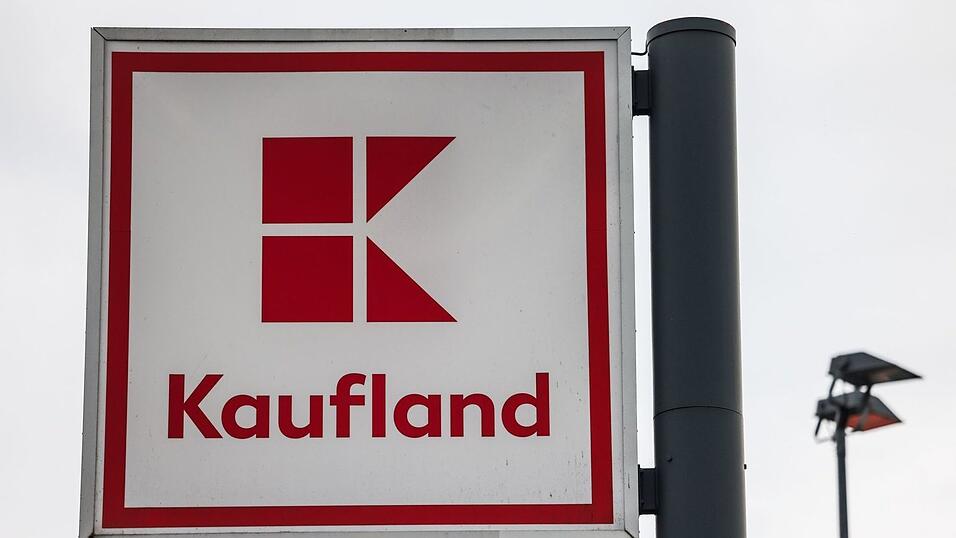 Kaufland plant einen deutlichen Stellenabbau am Standort Donnersdorf. (Archivbild)