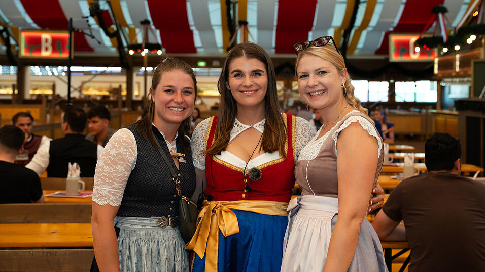 Die Partybilder vom Mittwoch, 12. August, aus dem Festzelt Krönner. Die Partybilder vom Mittwoch, 12. August, aus dem Festzelt Krönner.