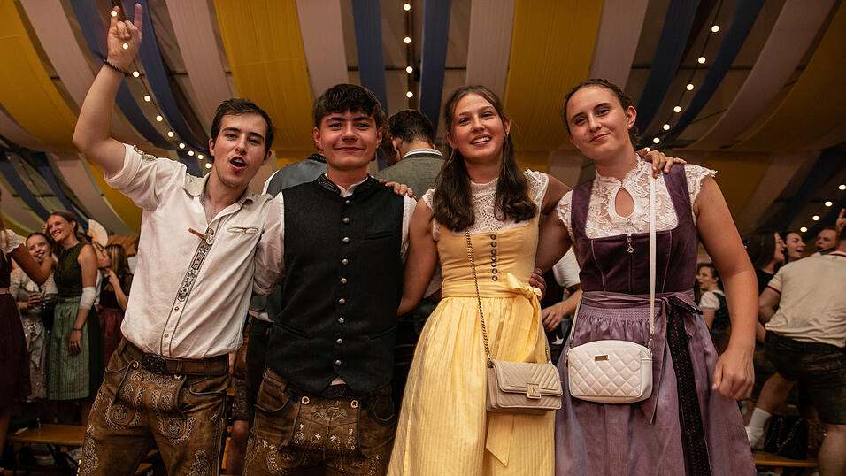 Die Partybilder vom Freitag, 15. August, aus dem Festzelt Reisinger. Die Partybilder vom Freitag, 15. August, aus dem Festzelt Reisinger.