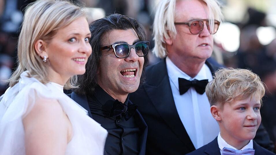 Der Regisseur Fatih Akin und einige seiner Schauspieler vom Film «Amrum» bei den Filmfestspielen von Cannes. (Archivbild)