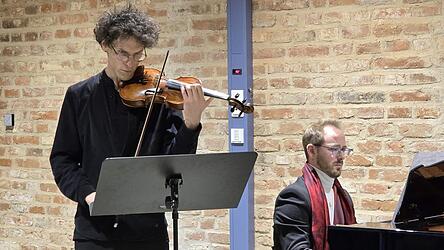 Ein variantenreiches Konzert von Christopher Goldstein (l.) und Johannes Beham