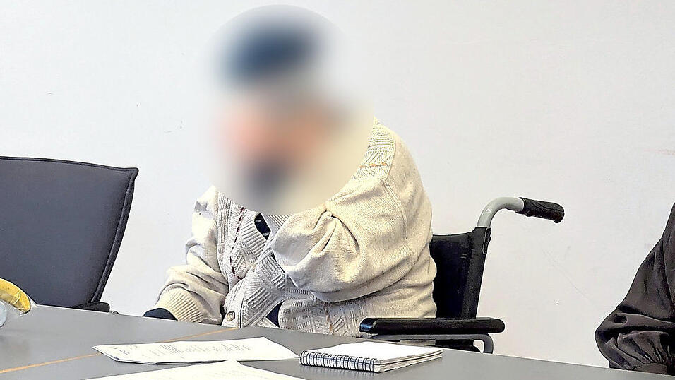 Der Demenzkranke hofft auf eine Unterbringung in einem besonders gesicherten Pflegeheim und hat wohl auch schon einen Platz in Aussicht.