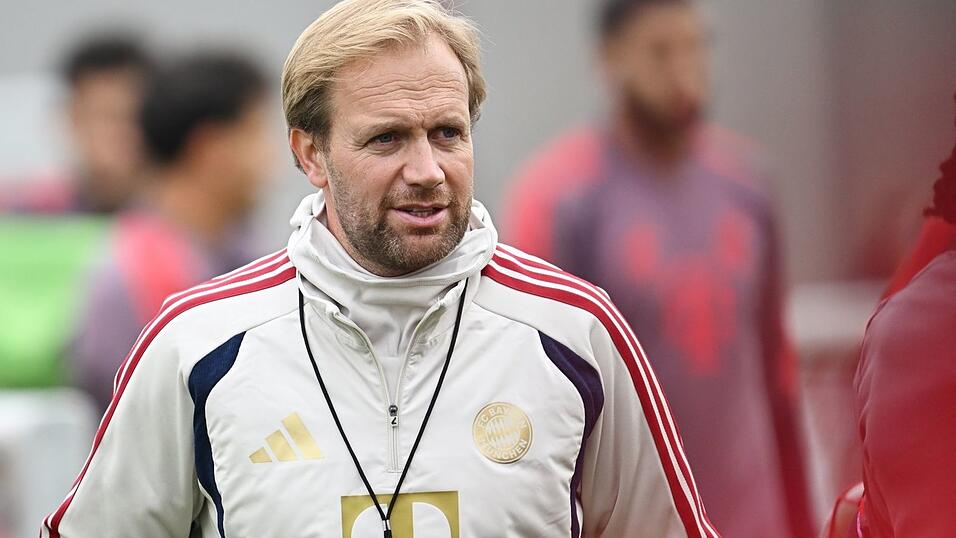 Co-Trainer Aaron Danks wird Vincent Kompany in Freiburg vertreten. (Archivbild) Co-Trainer Aaron Danks wird Vincent Kompany in Freiburg vertreten. (Archivbild)