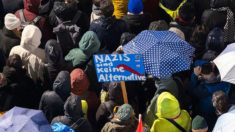 Auch in Hannover gehen Menschen auf die Straße.