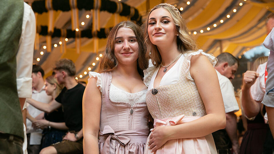 Die Partybilder vom Freitag, 8. August, aus dem Festzelt Reisinger. Die Partybilder vom Freitag, 8. August, aus dem Festzelt Reisinger.