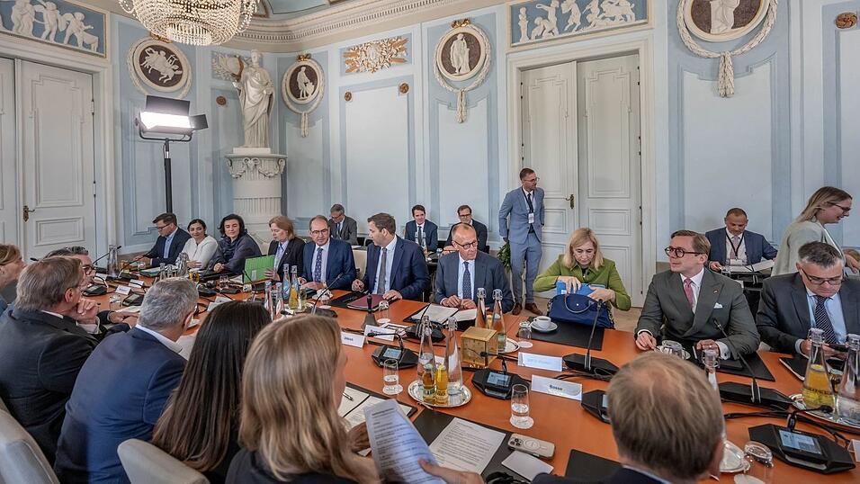 Die Kritik von Bas kommt kurz nach der Kabinettsklausur in Schloss Neuhardenberg. (Archivfoto) Die Kritik von Bas kommt kurz nach der Kabinettsklausur in Schloss Neuhardenberg. (Archivfoto)