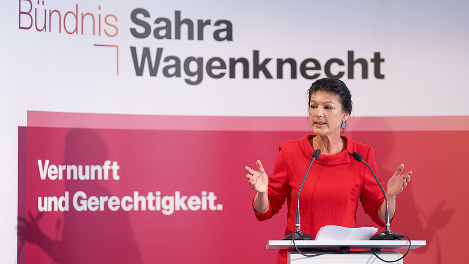 Parteivorsitzende Sahra Wagenknecht spricht während des Politischen Aschermittwochs ihrer Partei in Passau.