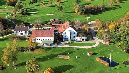 Idyllisch und absolut sehenswert ist die Anlage in den H&uuml;geln der Hallertau.