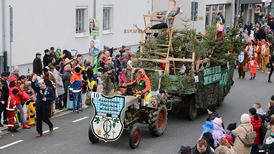 Die schönsten Bilder von den Faschingsumzügen in Bogen aus den vergangenen Jahren Die schönsten Bilder von den Faschingsumzügen in Bogen aus den vergangenen Jahren