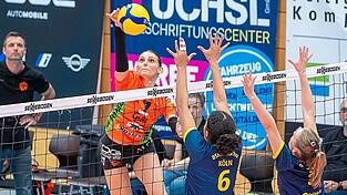 Vor etwas über einem Jahr hatte NawaRo um Mannschaftskapitänin Valbona Ismaili SnowTrex Köln zu Gast - und verlor die Partie im Tiebreak. Am Samstagabend soll es in Köln mit dem ersten Straubinger Sieg in der 2. Liga Pro gegen die Domstädterinnen klappen.