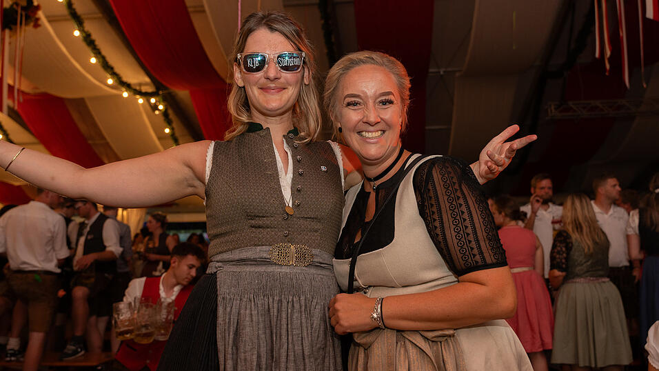 Die Partybilder vom Samstag, 19. August 2023, aus dem Festzelt Greindl. Die Partybilder vom Samstag, 19. August 2023, aus dem Festzelt Greindl.