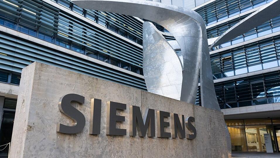 Siemens hat mit seiner Bahnsparte einen Milliardenauftrag aus Österreich an Land gezogen. (Archivbild) Siemens hat mit seiner Bahnsparte einen Milliardenauftrag aus Österreich an Land gezogen. (Archivbild)