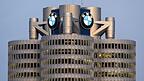 Nach dem Einbruch im zweiten Quartal hofft man in der BMW-Zentrale auf wieder bessere Zeiten, wobei die „schlechten“ im Vergleich zu anderen Autokonzernen bisher gar nicht so schlecht waren. (Archiv)
