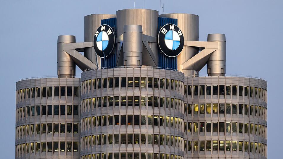Nach dem Einbruch im zweiten Quartal hofft man in der BMW-Zentrale auf wieder bessere Zeiten, wobei die „schlechten“ im Vergleich zu anderen Autokonzernen bisher gar nicht so schlecht waren. (Archiv)