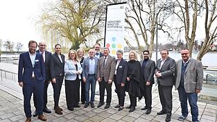 Die Verkehrsministerkonferenz will weitergehende Ma&szlig;nahmen gegen den Anstieg der Spritpreise.