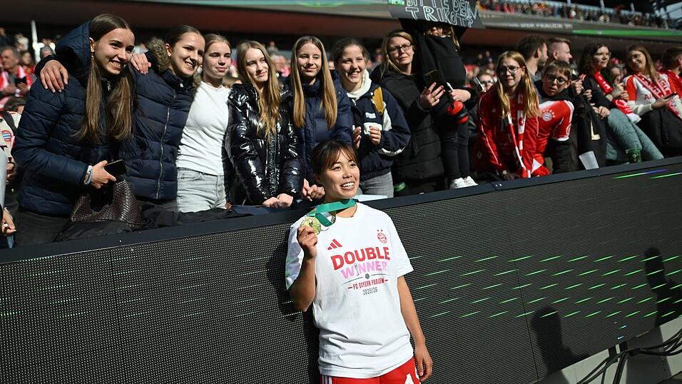 Mit den Bayern-Fußballerinnen holte Momoko Tanikawa in der vergangenen Saison das Double. (Archivbild) Mit den Bayern-Fußballerinnen holte Momoko Tanikawa in der vergangenen Saison das Double. (Archivbild)