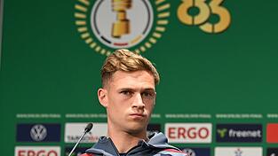 Joshua Kimmich beschäftigte sich mit einem Wechsel zu PSG. (Archivbild) Joshua Kimmich beschäftigte sich mit einem Wechsel zu PSG. (Archivbild)