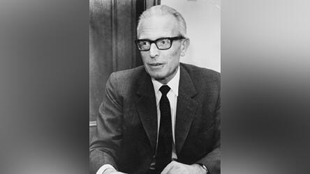 38 Jahre in der Politik und ebenso in Wirtschaft und Justiz engagiert: Roland Freiherr von Seckendorff-Aberdar.
