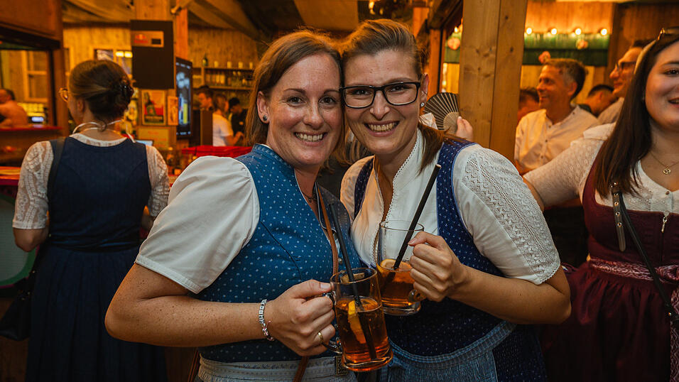 Die Partybilder vom Donnerstag, 15. August 2024, aus dem Festzelt Weckmann. Die Partybilder vom Donnerstag, 15. August 2024, aus dem Festzelt Weckmann.