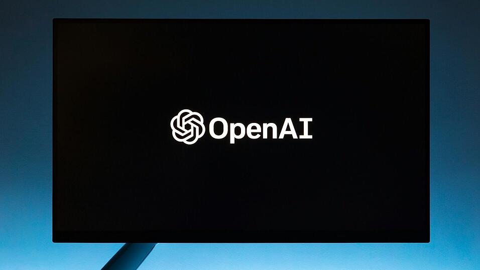 OpenAI möchte eine Social-Media-Plattform entwickeln, um Meta, der Firma von Facebook und Instagram, Konkurrenz zu machen.