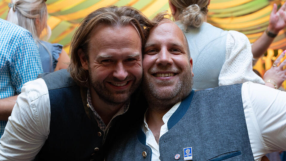 Die Partybilder vom Freitag, 7. August, aus dem Festzelt Wenisch. Die Partybilder vom Freitag, 7. August, aus dem Festzelt Wenisch.