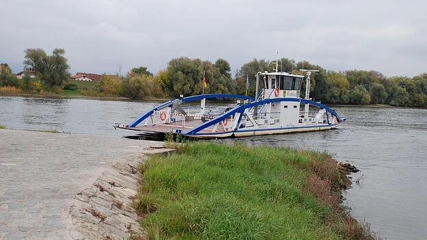 Die Donaufähre macht von 13. Dezember 2025 bis einschließlich 11. Januar 2026 Winterpause.
