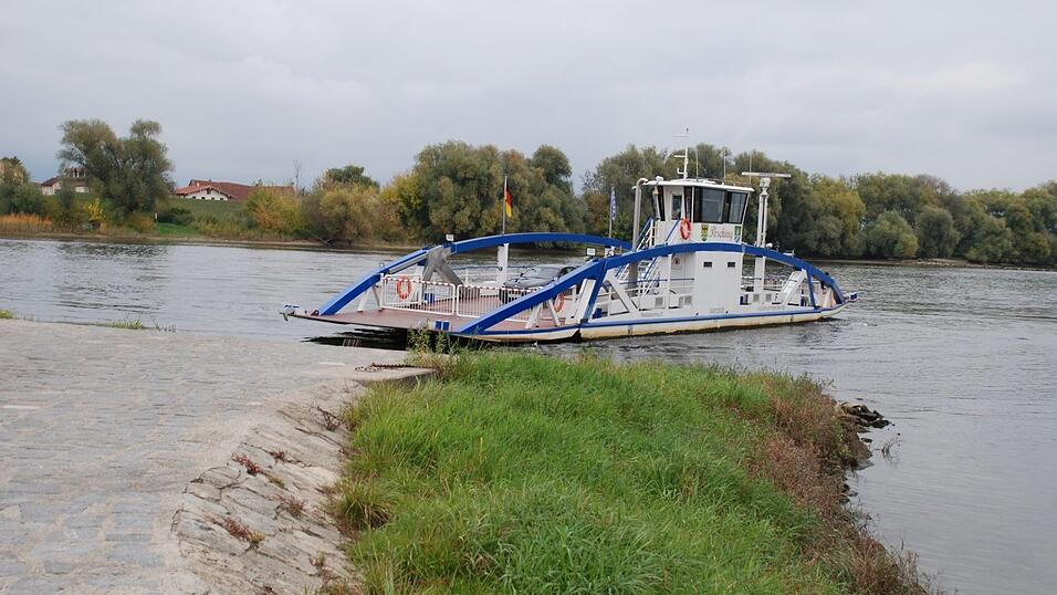 Die Donaufähre macht von 13. Dezember 2025 bis einschließlich 11. Januar 2026 Winterpause.