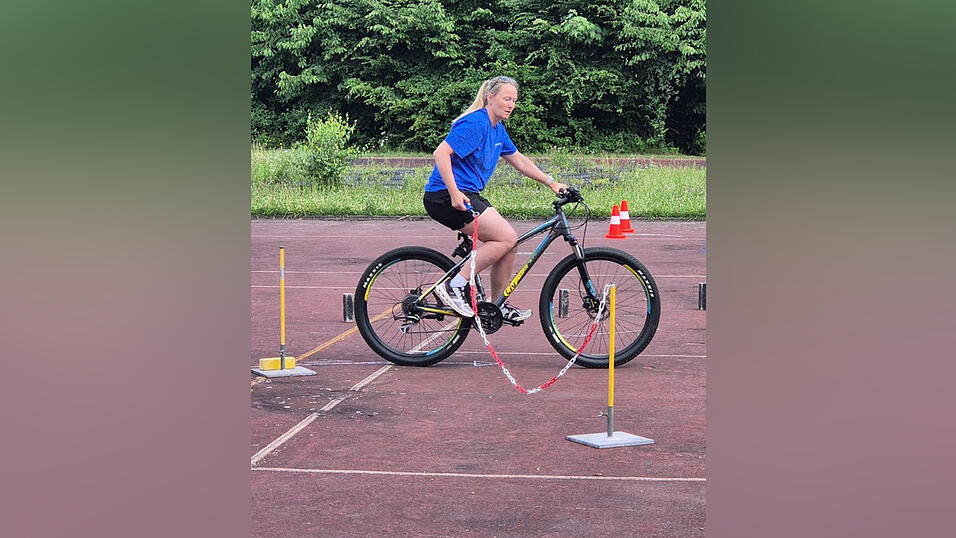 Kürzlich haben 14 Kinder zwischen vier und zehn Jahren am ADAC-Fahrrad-Geschicklichkeitsturnier teigenommen.