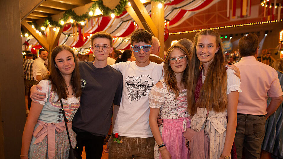 Die Partybilder vom Samstag, 13. August 2022, aus dem Festzelt Krönner.