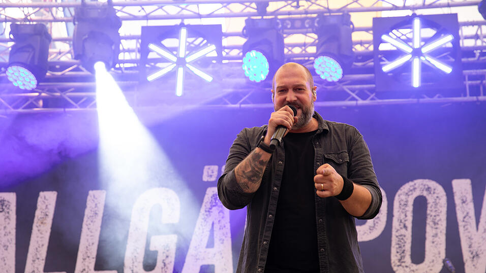 Die Partybilder vom Sonntag, 10. August, aus dem Festzelt Reisinger. Die Partybilder vom Sonntag, 10. August, aus dem Festzelt Reisinger.