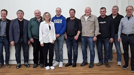 B&uuml;rgermeister Florian Adam, Robert Lindner, Eduard Stoiber, Sylvia Hammon, Thomas Weinfurter, Michael Breu, Stefan Peinkofer, Andreas Breu, Josef Penzkofer und Michael Leitermann (v.l.)