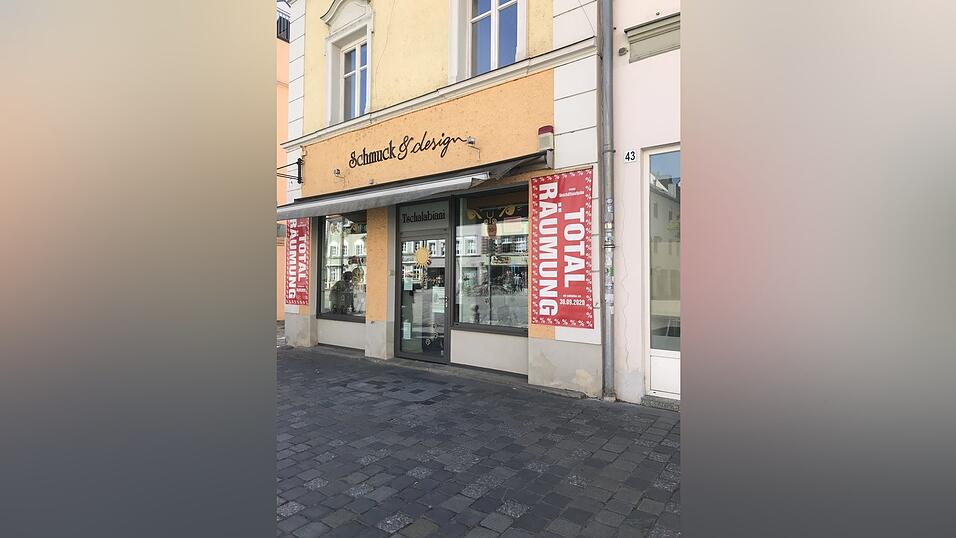 Voraussichtlich zum Ende des Jahres schlie&szlig;t Tschesche Tschalabiani ihren Schmuckladen am Theresienplatz.
