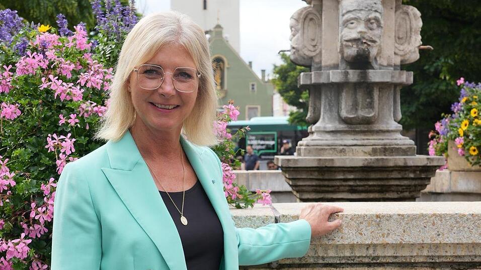 Ulrike Scharf ist zu Besuch in Straubing - dem Ort einer spektakulären Flucht Mitte August. Ulrike Scharf ist zu Besuch in Straubing - dem Ort einer spektakulären Flucht Mitte August.