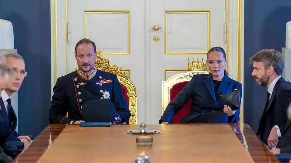 König Haakon und Thronprinzessin Ingrid Alexandra. König Haakon und Thronprinzessin Ingrid Alexandra.