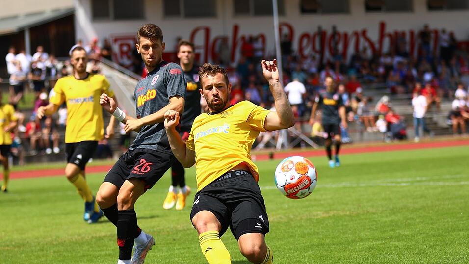 Der SSV Jahn Regensburg hat am Samstagnachmittag 4:0 gegen die SpVgg Bayreuth gewonnen.