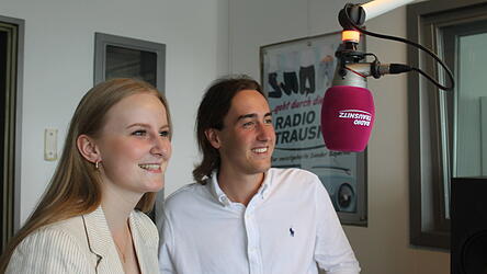 Das Laho-Brautpaar Katharina Mottinger und Luis Truhlar war nach dem ersten Laho-Wochenende zu Gast im Podcast-Studio von Jörg Hubloger und Franziska Hofmann.