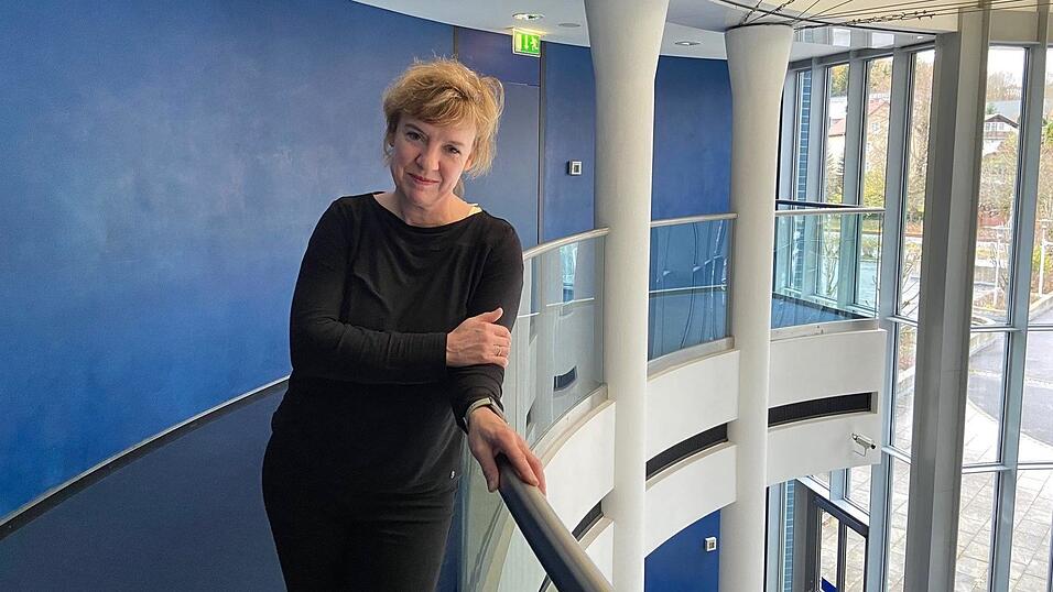 Eine Künstlerin mit vielen Facetten: Susanne Neumann. Eine Künstlerin mit vielen Facetten: Susanne Neumann.