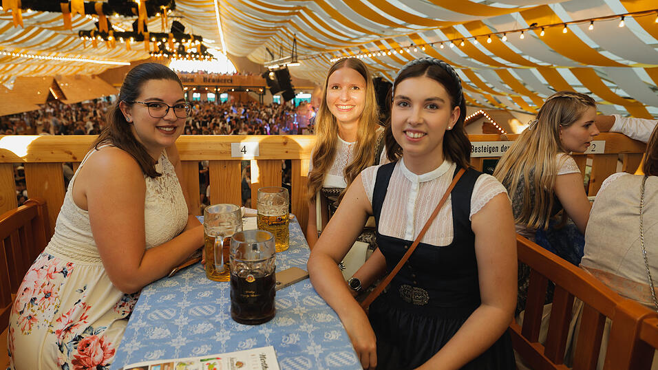 Die Partybilder vom Samstag, 10. August 2024, aus dem Festzelt Nothaft. Die Partybilder vom Samstag, 10. August 2024, aus dem Festzelt Nothaft.