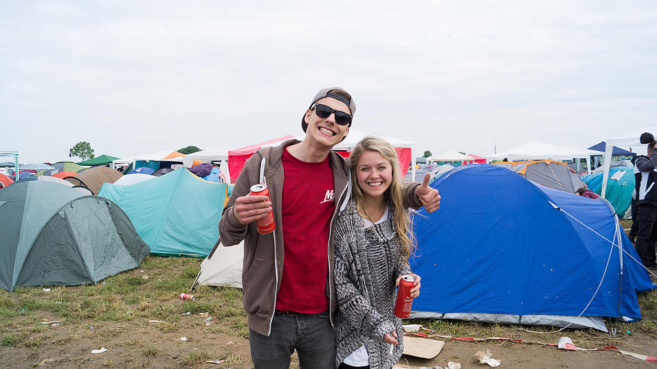 Mal mehr und mal weniger ausgewogen: Fr&uuml;hst&uuml;ck am Pfingst-Open-Air. Aufgenommen am Samstag von Regina H&ouml;lzel