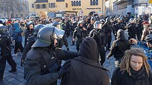 Im Verlauf dieser Demonstration gegen Rechts am 27. Januar 2024 soll sich der Vorfall ereignet haben.